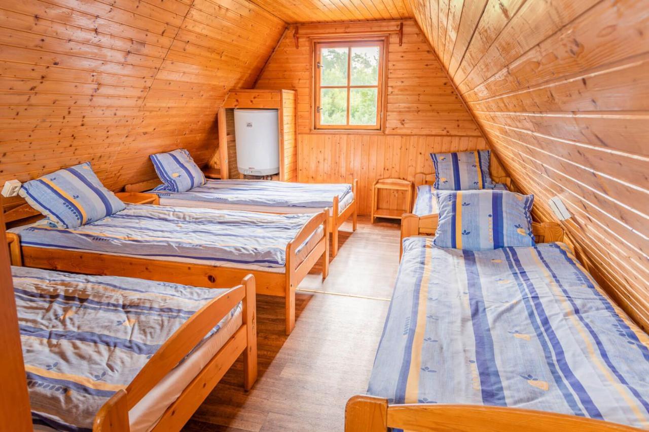 Hotel Cejch - Rekreacni Areal S Restauraci Kněžmost Zewnętrze zdjęcie